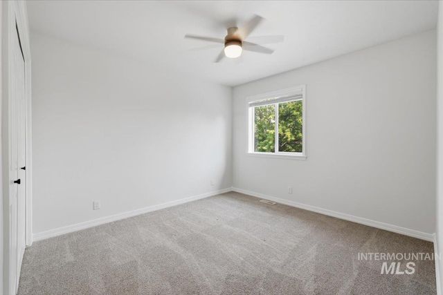 2020 E Summerridge Dr, Meridian, ID 83646
