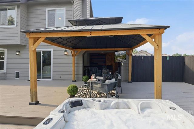 2020 E Summerridge Dr, Meridian, ID 83646