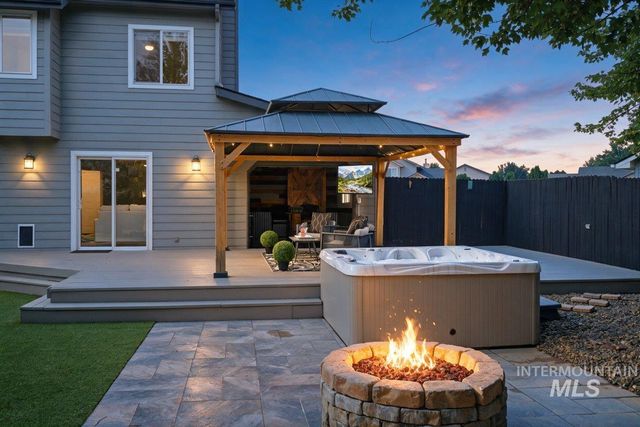 2020 E Summerridge Dr, Meridian, ID 83646
