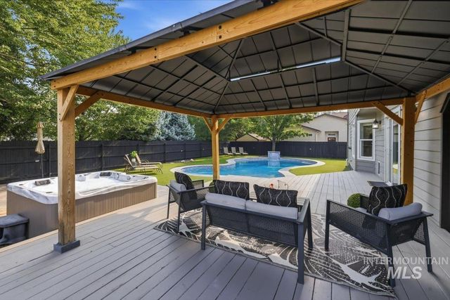 2020 E Summerridge Dr, Meridian, ID 83646