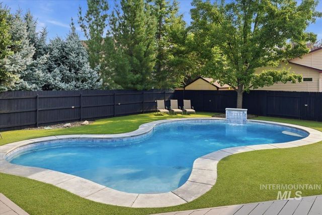 2020 E Summerridge Dr, Meridian, ID 83646