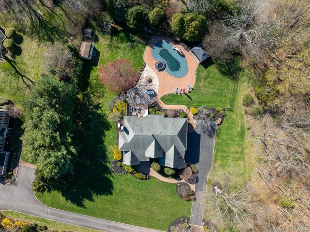 72 Norwood Road, Northport, NY 11768
