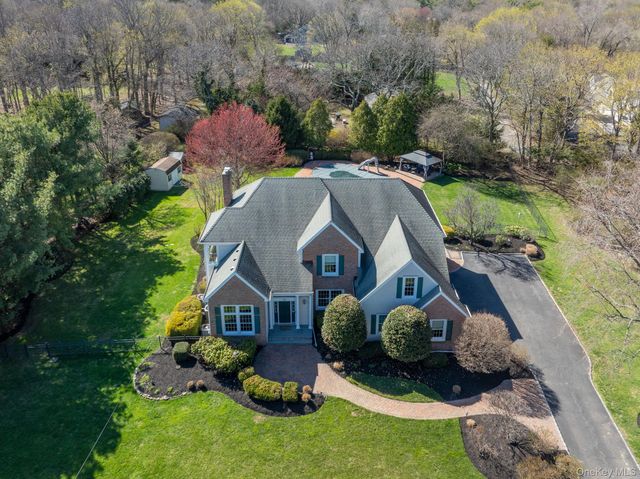 72 Norwood Road, Northport, NY 11768