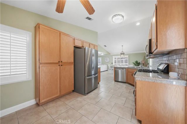 1936 Medoc, San Jacinto, CA 92583