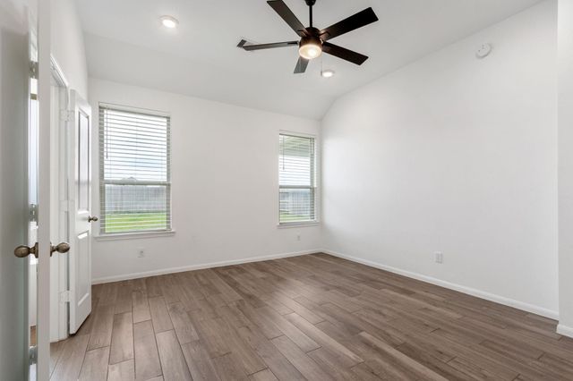 18830 Shadowfax Trail, Tomball, TX 77377