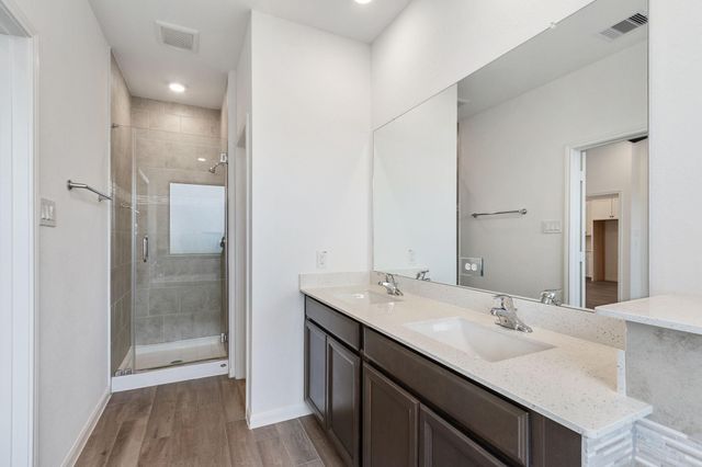 18830 Shadowfax Trail, Tomball, TX 77377