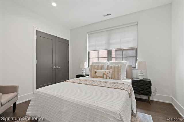 932 W 11 Mile Road, Royal Oak, MI 48067