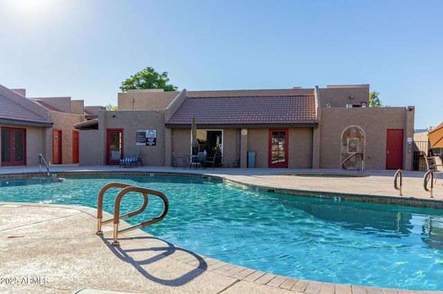 5525 E Thomas Road Unit E3, Phoenix, AZ 85018