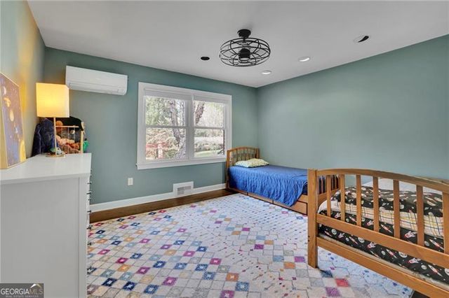 2476 Burnt Leaf Lane, Decatur, GA 30033