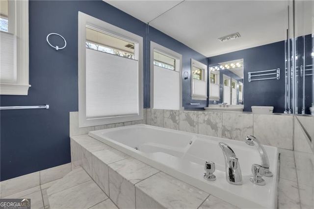 2476 Burnt Leaf Lane, Decatur, GA 30033