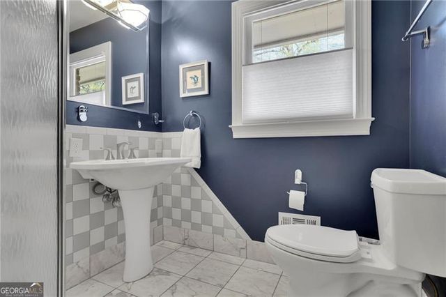 2476 Burnt Leaf Lane, Decatur, GA 30033