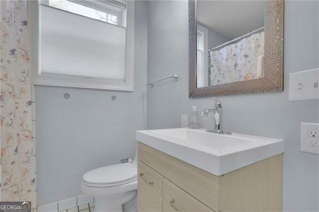 2476 Burnt Leaf Lane, Decatur, GA 30033