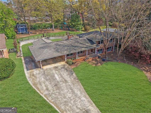 2476 Burnt Leaf Lane, Decatur, GA 30033