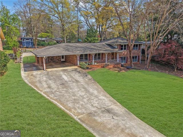 2476 Burnt Leaf Lane, Decatur, GA 30033