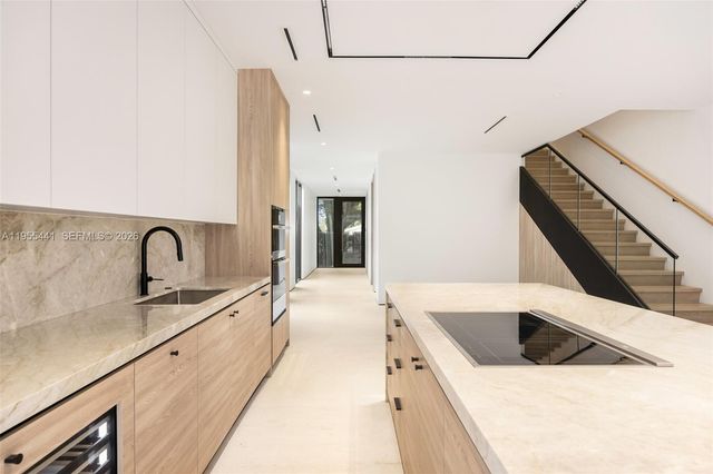 3144 Elizabeth St, Coconut Grove, FL 33133