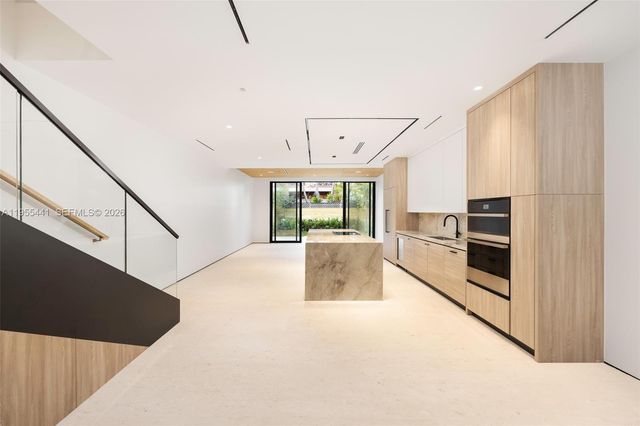 3144 Elizabeth St, Coconut Grove, FL 33133