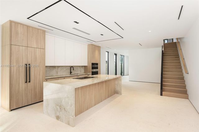 3144 Elizabeth St, Coconut Grove, FL 33133