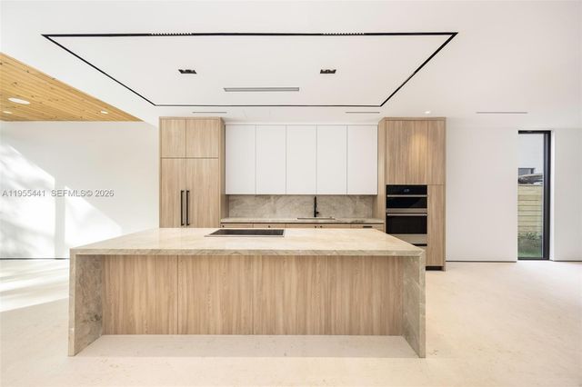 3144 Elizabeth St, Coconut Grove, FL 33133