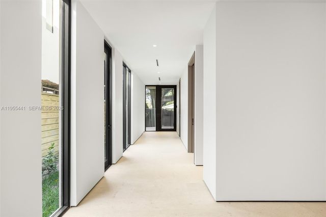 3144 Elizabeth St, Coconut Grove, FL 33133