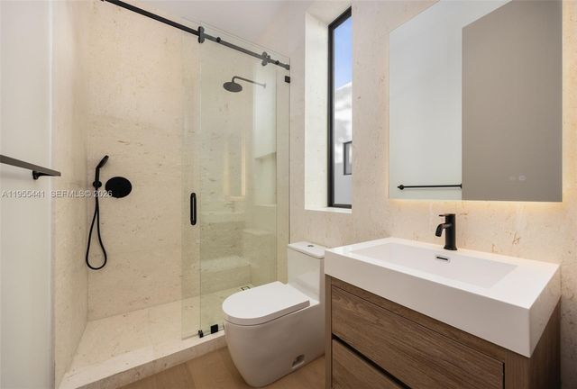 3144 Elizabeth St, Coconut Grove, FL 33133