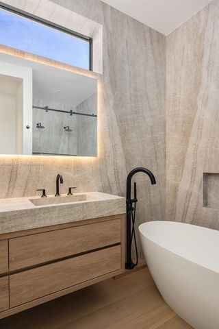 3144 Elizabeth St, Coconut Grove, FL 33133