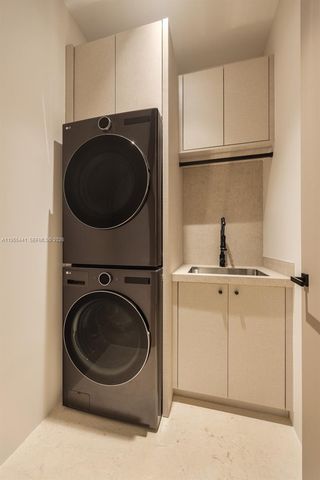 3144 Elizabeth St, Coconut Grove, FL 33133