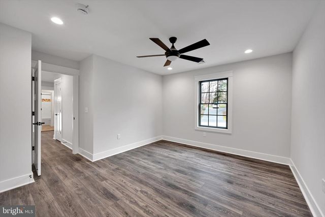 4 PINE TREE DR, New Cumberland, PA 17070