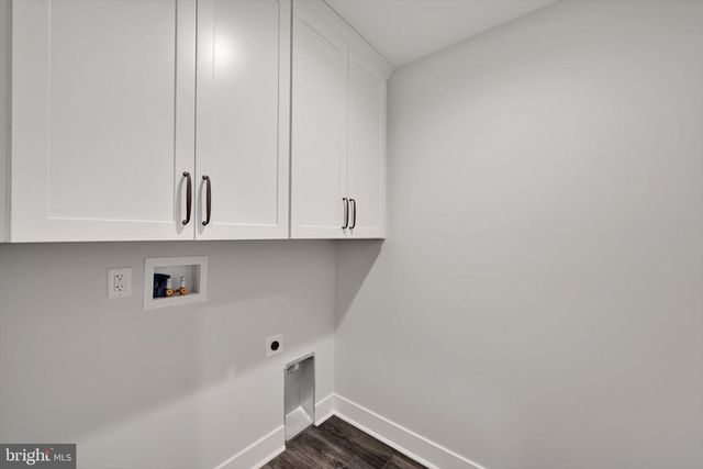 4 PINE TREE DR, New Cumberland, PA 17070