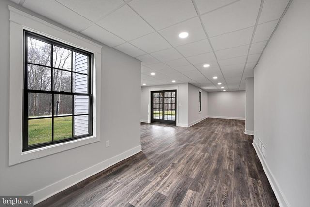 4 PINE TREE DR, New Cumberland, PA 17070