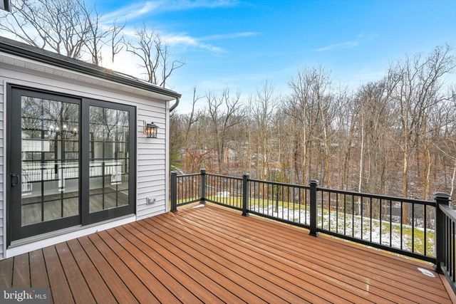 4 PINE TREE DR, New Cumberland, PA 17070