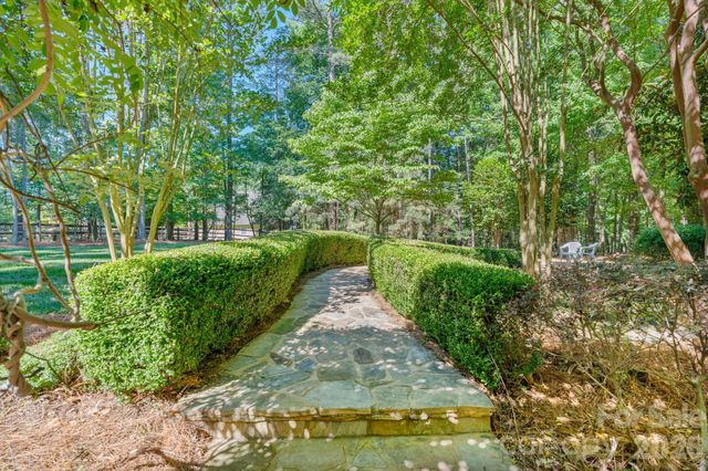 108 Broadview Circle, Mooresville, NC 28117