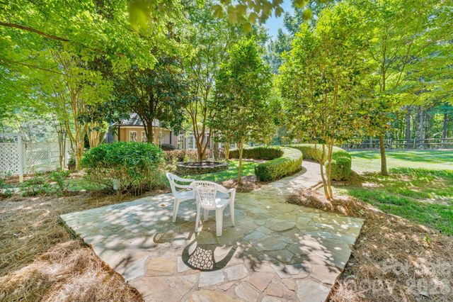 108 Broadview Circle, Mooresville, NC 28117