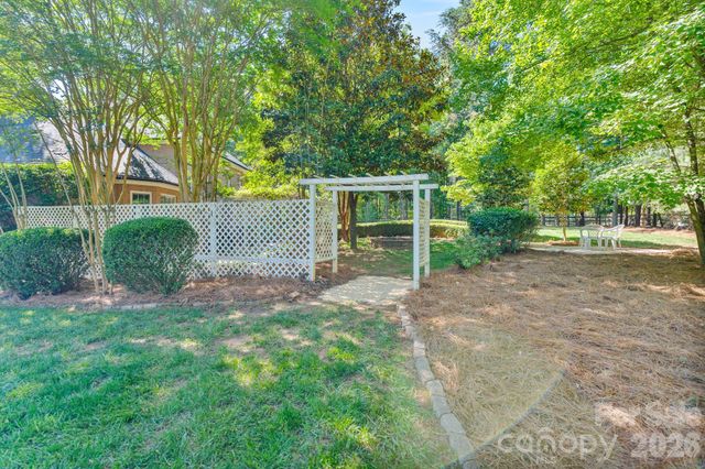108 Broadview Circle, Mooresville, NC 28117