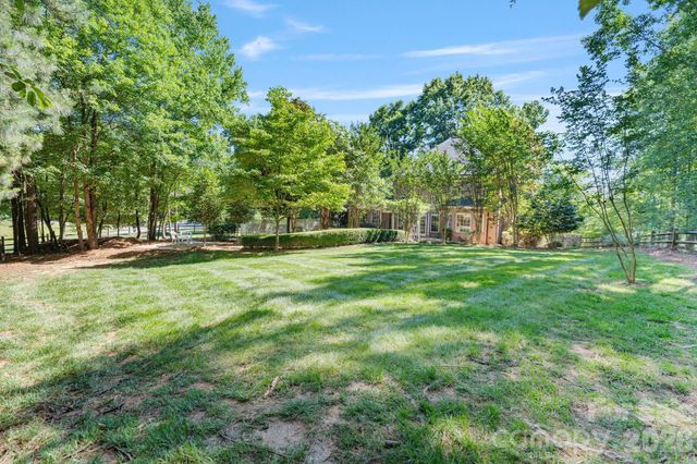 108 Broadview Circle, Mooresville, NC 28117