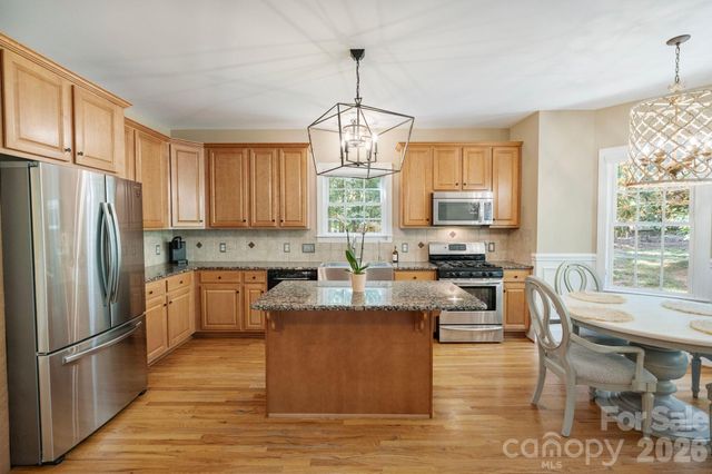 108 Broadview Circle, Mooresville, NC 28117