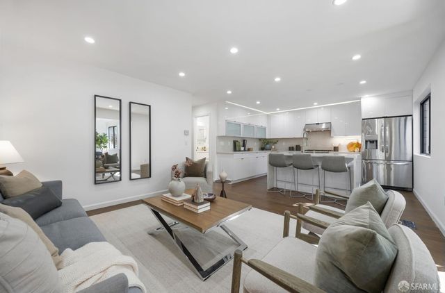 559 27th Street 2, San Francisco, CA 94131