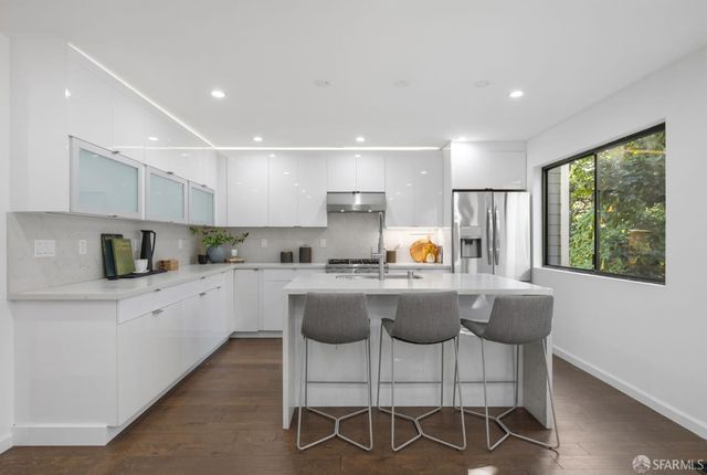 559 27th Street 2, San Francisco, CA 94131