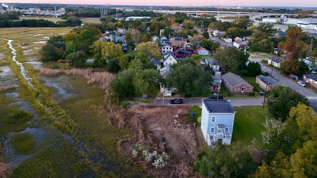 2311 Peonie Street, Charleston, SC 29405