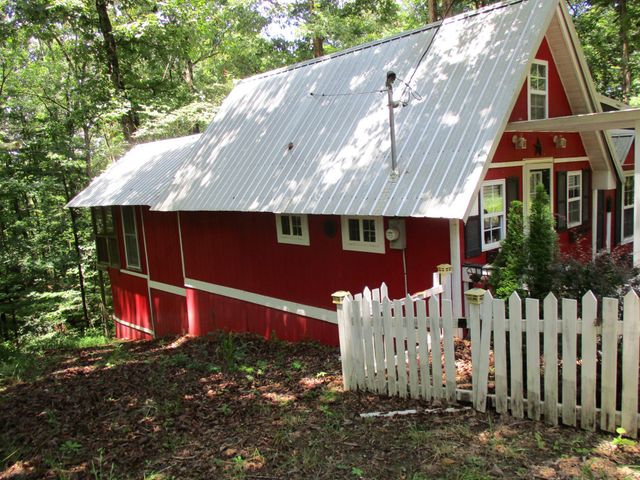 2611 Ute Ct, Nunnelly, TN 37137