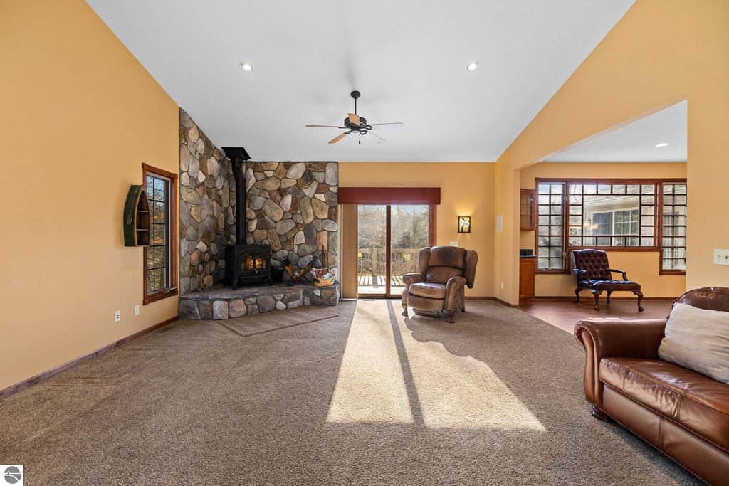 Image 3 of property listing at 15445 Holly Drive, Thompsonville, MI 49683