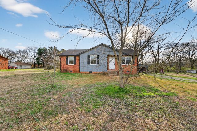 5510 Jernigan LN, Murfreesboro, TN 37129