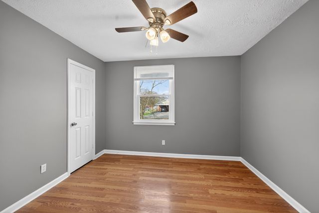 5510 Jernigan LN, Murfreesboro, TN 37129