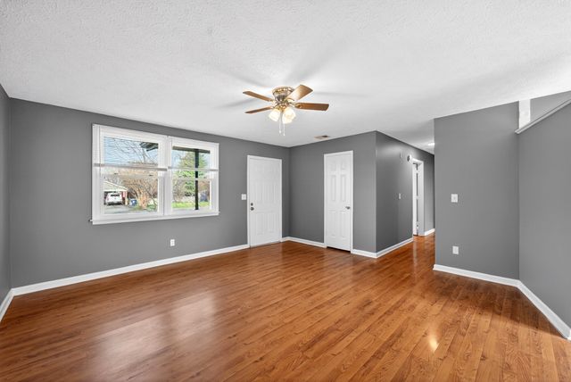 5510 Jernigan LN, Murfreesboro, TN 37129