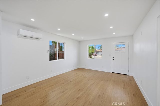 939 W 8th, San Bernardino, CA 92411