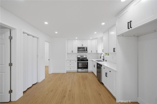 939 W 8th, San Bernardino, CA 92411
