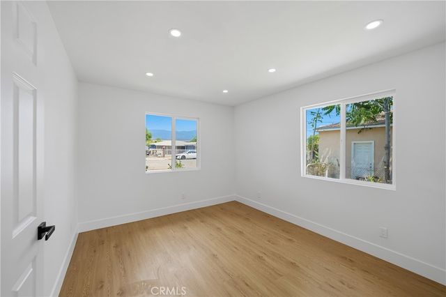 939 W 8th, San Bernardino, CA 92411
