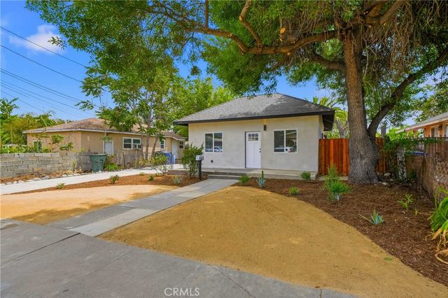 939 W 8th, San Bernardino, CA 92411