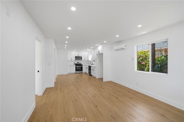 939 W 8th, San Bernardino, CA 92411