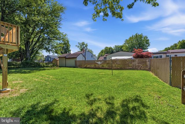 2815 ATLANTIC AVE, Bensalem, PA 19020