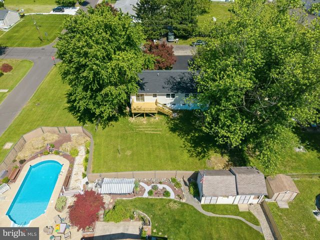 2815 ATLANTIC AVE, Bensalem, PA 19020